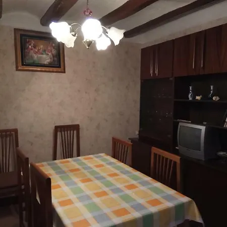 Cal Estevet Arboli